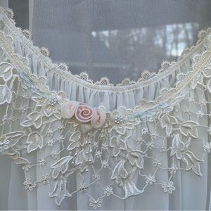 Vintage honeymoon nightgown and robe. Ivory with pink roses